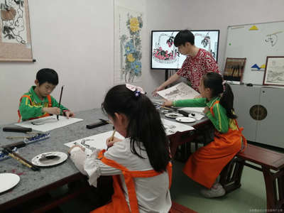 廣州春禾藝術(shù)教育咨詢 專業(yè)導(dǎo)航，點亮藝術(shù)成長之路